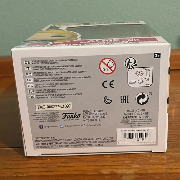 Alice in wonderland Funko pop #1064 - Picture 6 of 6